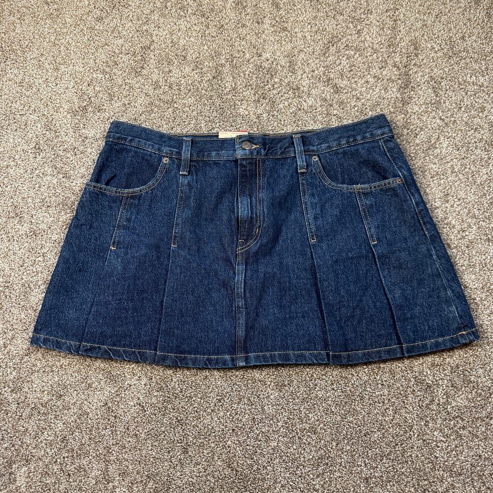 Levi's Pleated Denim Jean Mini Skirt NWT Size 34 Academia Schoolgirl Y2K A-Line
